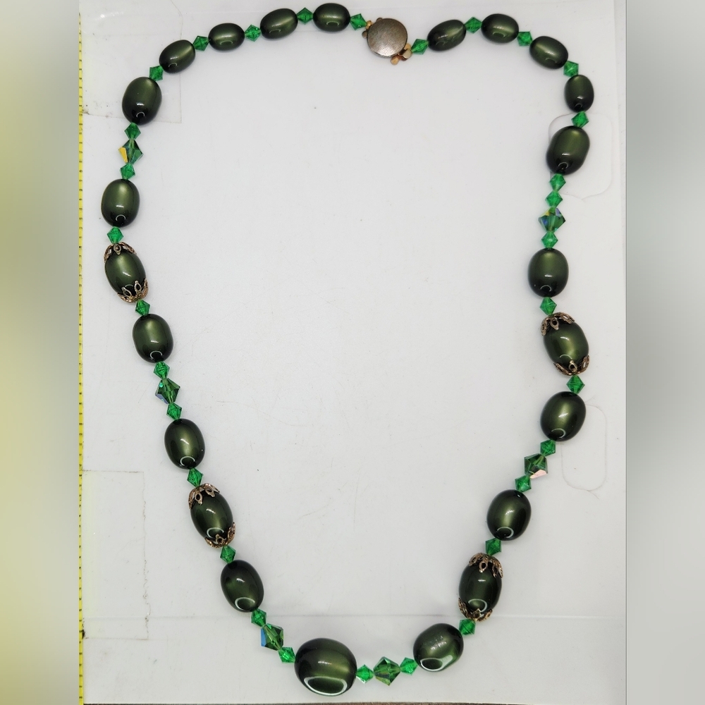 Vintage 50s Moon Glow Necklace Emerald Green Lucite & Crystal Bead Graduated 22"